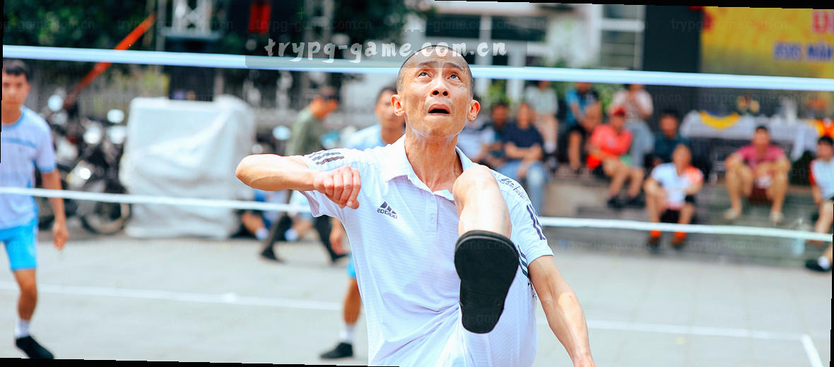 对比取舍间 理性观察者冷静而立